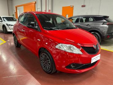 LANCIA CERTIFIED Lancia Ypsilon 1.0 70cv Firefly Hybrid S&s Gold Usata - City Car Ibrido Rosso - Palermo - 2422880_3