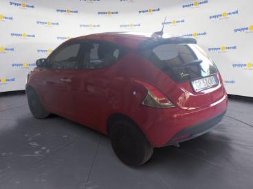 LANCIA CERTIFIED Lancia Ypsilon New 5 Porte My23 1.0 Firefly 70 Cvstart And Stop H Usata - City Car Ibrido Rosso - Roma - 2423892_3
