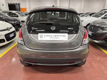 LANCIA CERTIFIED Lancia Ypsilon 1.0 Firefly 70cv S&s Hybrid Silver Usata - City Car Ibrido Grigio - Palermo - 2424600_5