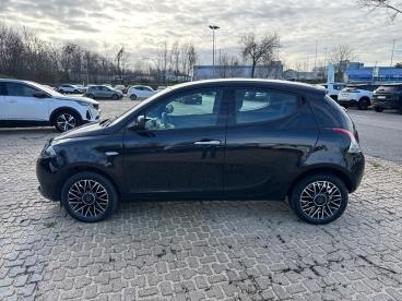 LANCIA CERTIFIED Lancia Ypsilon 1.0 Firefly 70cv Hybrid Platino Usata - City Car Ibrido Nero - Roma - 2424602_4