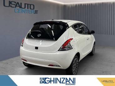 SPOTICAR Lancia Ypsilon 1.0 Firefly 5 Porte S&s Hybrid Platino Usata - City Car Benzina Bianco - Bergamo - 1202424923_5