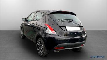 LANCIA CERTIFIED Lancia Ypsilon Iii 2021 1.2 Ecochic Gpl 69cv Usata - City Car  Nero - Torino - 2425213_3