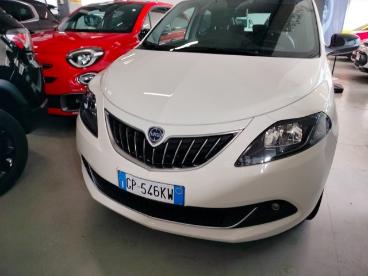 LANCIA CERTIFIED Lancia Ypsilon 1.0 Firefly 5 Porte S And S Hybrid Gold Usata - City Car Ibrido Bianco - Cesena - 2425250_2