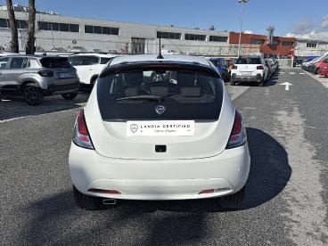 LANCIA CERTIFIED Lancia Ypsilon 1.0 Firefly 70cv Hybrid Platino Usata - City Car Ibrido Bianco - Roma - 2426118_5
