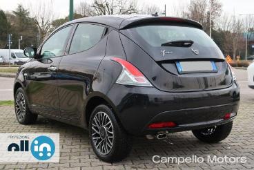 LANCIA CERTIFIED Lancia Ypsilon 1.2 Gpl Ecochic Gold Usata - City Car  Nero - Mirano - 2426317_3