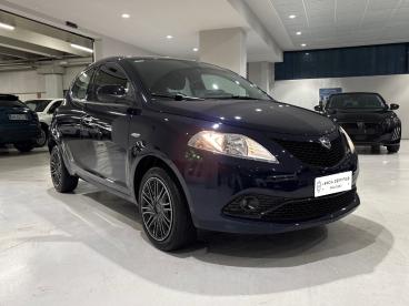 SPOTICAR Lancia Ypsilon 1.0 70cv Firefly Hybrid S&s Gold Usata - City Car Ibrido Blu - Sesto San Giovanni - 1202426367_3