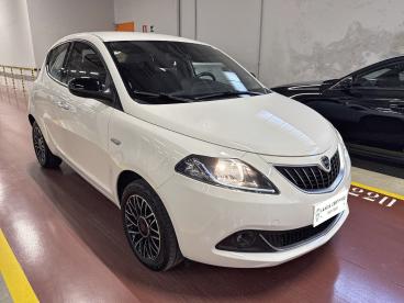 LANCIA CERTIFIED Lancia Ypsilon 1.0 Firefly 70cv Hybrid Platino Usata - City Car Ibrido Bianco - Palermo - 2426514_3