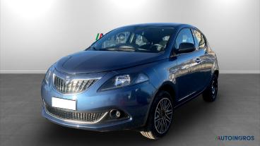 LANCIA CERTIFIED Lancia Ypsilon Iii 2021 1.0 Firefly Hybrid Platino S And S 70cv Usata - City Car Ibrido Blu - Torino - 2426862_1