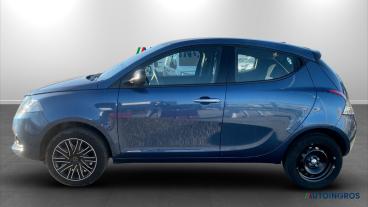 LANCIA CERTIFIED Lancia Ypsilon Iii 2021 1.0 Firefly Hybrid Platino S And S 70cv Usata - City Car Ibrido Blu - Torino - 2426862_2