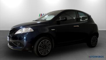 LANCIA CERTIFIED Lancia Ypsilon Iii 2015 1.0 Firefly Hybrid Gold S And S 70cv Usata - City Car Ibrido Blu - Torino - 2426865_1
