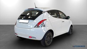 LANCIA CERTIFIED Lancia Ypsilon Iii 2021 1.0 Firefly Hybrid Alberta Ferretti S And Usata - City Car Ibrido Bianco - Torino - 2426869_5
