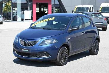 LANCIA CERTIFIED Lancia Ypsilon 1.0 Firefly 5 Porte S And S Hybrid Silver Usata - City Car Ibrido Blu - Carmagnola - 2427347_1