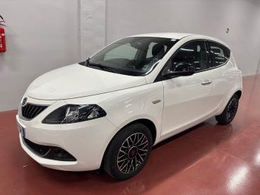 LANCIA CERTIFIED Lancia Ypsilon 1.0 Firefly 70cv Hybrid Platino Usata - City Car Ibrido Bianco - Palermo - 2427579_4