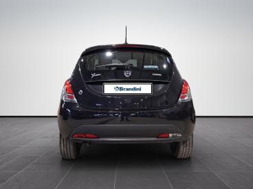 LANCIA CERTIFIED Lancia Ypsilon 1.0 Firefly Hybrid Gold S And S 70cv 5p.ti Usata - City Car Ibrido Nero - Pistoia - 2428176_5