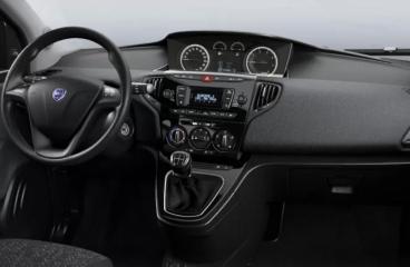 LANCIA CERTIFIED Lancia Ypsilon 1.2 69 Cv 5 Porte Gpl Silver Plus Usata - City Car Gpl Rosso - Foggia - 2428944_5