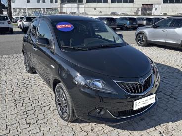 LANCIA CERTIFIED Lancia Ypsilon 1.0 Firefly 70cv S&s Hybrid Gold Plus Usata - City Car Ibrido Nero - Roma - 2429375_3