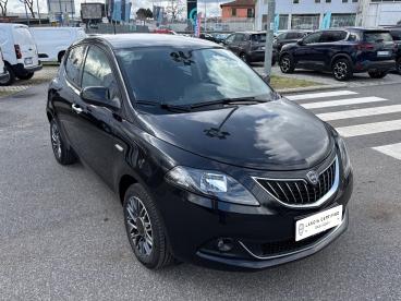 LANCIA CERTIFIED Lancia Ypsilon 1.0 Firefly 70cv S&s Hybrid Gold Plus Usata - City Car Ibrido Nero - Roma - 2429377_3