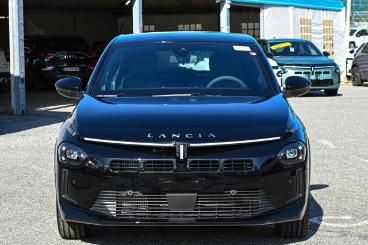 LANCIA CERTIFIED Lancia Ypsilon Hybrid E-dct Usata - City Car Ibrido Nero - Carmagnola - 2430303_2