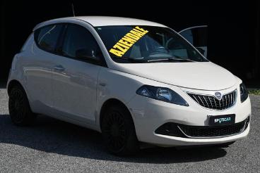 LANCIA CERTIFIED Lancia Ypsilon 1.0 Firefly S And S Hybrid Silver Usata - City Car Ibrido Beige - Carmagnola - 2432418_3