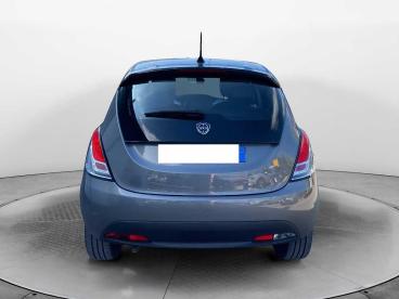 SPOTICAR Lancia Ypsilon 1.0 Firefly 5 Porte S&s Hybryd Gold Promo Sm 1 Usata - City Car Benzina Grigio - Siena - 1202432564_4