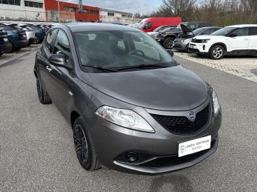 LANCIA CERTIFIED Lancia Ypsilon 1.2 69cv Start& Stop Gold Usata - City Car Benzina Grigio - Roma - 2432676_3
