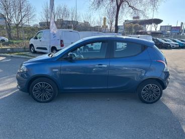 LANCIA CERTIFIED Lancia Ypsilon 1.0 Firefly 70cv S&s Hybrid Gold Usata - City Car Ibrido Blu - Roma - 2432677_4