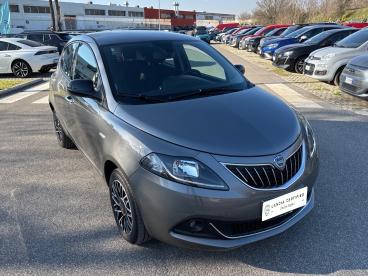 LANCIA CERTIFIED Lancia Ypsilon 1.0 Firefly 70cv Hybrid Platino Usata - City Car Ibrido Grigio - Roma - 2432678_3