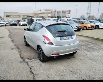 LANCIA CERTIFIED Lancia Ypsilon 3&ordf; Serie 1.0 Firefly 5 Porte S And S Hybrid Ecochi Usata - City Car Ibrido Argento - Sassuolo - 2432868_4