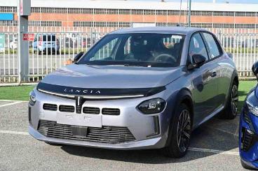 LANCIA CERTIFIED Lancia Ypsilon Hybrid E-dct Usata - City Car Ibrido Grigio - Carmagnola - 2433935_1