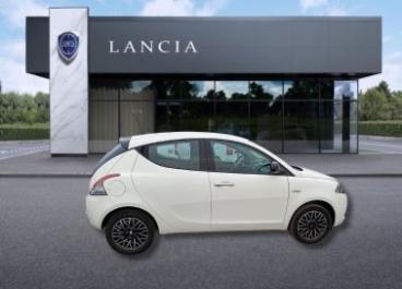 LANCIA CERTIFIED Lancia Ypsilon 3ª Serie 1.0 Firefly 5 Porte S And S Hybrid Platin Usata - City Car Ibrido Bianco - Imola - 2434179_4