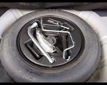 LANCIA CERTIFIED Lancia Ypsilon 3&ordf; Serie 1.2 69 Cv 5 Porte S And S Elefantino Blu Usata - City Car  Blu - Sassuolo - 2434359_5