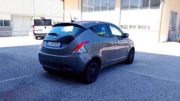 LANCIA CERTIFIED Lancia Ypsilon 1.2 69cv Gpl Silver Usata - City Car  Grigio - Fisciano - 2434809_3