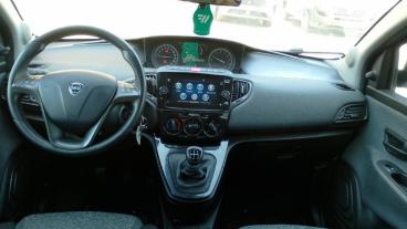 LANCIA CERTIFIED Lancia Ypsilon 1.2 69cv Gpl Silver Usata - City Car  Grigio - Fisciano - 2434809_5