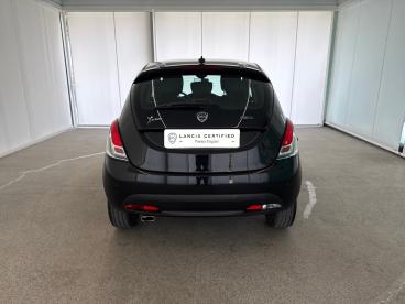 SPOTICAR Lancia Ypsilon 1.0 Firefly 70cv S&s Hybrid Gold Gpl Aftermark Usata - City Car Ibrido Nero - Napoli - 1202434837_5