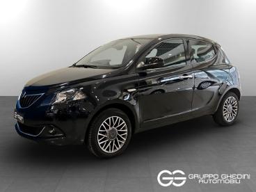 LANCIA CERTIFIED Lancia Ypsilon Iii 2021 1.0 Firefly Hybrid Gold S And S 70cv Usata - City Car Ibrido Nero - Bologna - 2435678_1