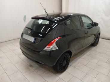 LANCIA CERTIFIED Lancia Ypsilon 1.2 Elefantino Blu Ecochic Gpl 69cv My19 Usata - City Car  Nero - Cuneo - 2436820_4
