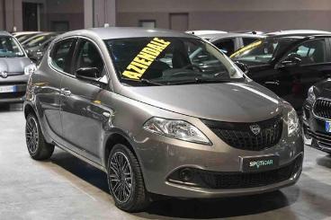 LANCIA CERTIFIED Lancia Ypsilon 1.0 Firefly 5 Porte S And S Hybrid Oro Usata - City Car Ibrido Grigio - Carmagnola - 2437644_3