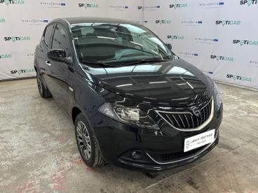 LANCIA CERTIFIED Lancia Ypsilon 1.0 Firefly 70cv S&s Hybrid Gold Plus Usata - City Car Ibrido Nero - Roma - 2437897_3