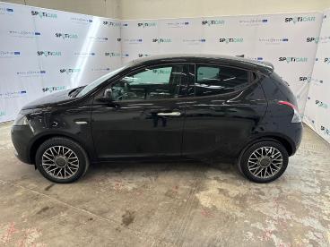 LANCIA CERTIFIED Lancia Ypsilon 1.0 Firefly 70cv S&s Hybrid Gold Plus Usata - City Car Ibrido Nero - Roma - 2437897_4