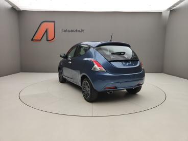 LANCIA CERTIFIED Lancia Ypsilon Iii 2021 1.0 70cv Hybrid Gold Usata - City Car Ibrido Plug-in Blu - Voghera - 2437996_5