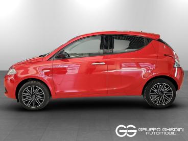 LANCIA CERTIFIED Lancia Ypsilon Iii 2015 1.0 Firefly Hybrid Gold S And S 70cv Usata - City Car Ibrido Rosso - Bologna - 2438023_2