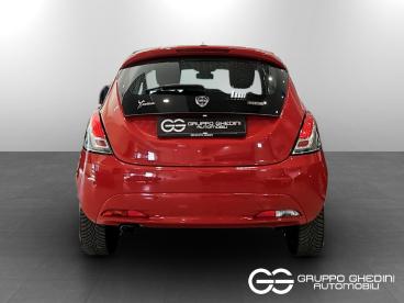 LANCIA CERTIFIED Lancia Ypsilon Iii 2015 1.0 Firefly Hybrid Gold S And S 70cv Usata - City Car Ibrido Rosso - Bologna - 2438023_5