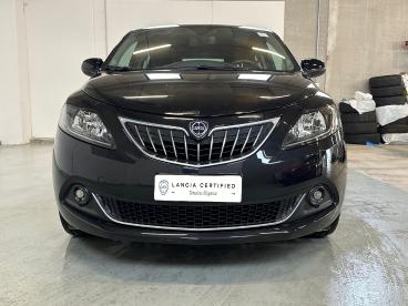 LANCIA CERTIFIED Lancia Ypsilon 1.0 Firefly 70cv Hybrid Silver Usata - City Car Ibrido Nero - Milano - 2438412_2