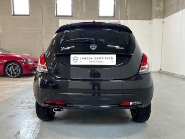 LANCIA CERTIFIED Lancia Ypsilon 1.0 Firefly 70cv Hybrid Silver Usata - City Car Ibrido Nero - Milano - 2438412_5