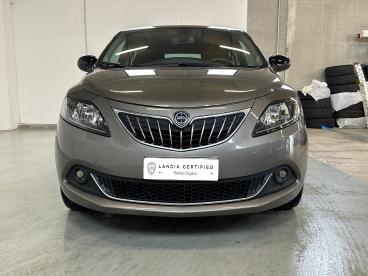 LANCIA CERTIFIED Lancia Ypsilon 1.0 Firefly 70cv Hybrid Silver Usata - City Car Ibrido Grigio - Milano - 2438413_2