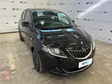 LANCIA CERTIFIED Lancia Ypsilon 1.0 Firefly 70cv S&s Hybrid Gold Usata - City Car Ibrido Nero - Roma - 2438415_3