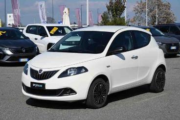 LANCIA CERTIFIED Lancia Ypsilon 1.0 Firefly 5 Porte S And S Hybrid Gold Usata - City Car Ibrido Bianco - Carmagnola - 2440516_1