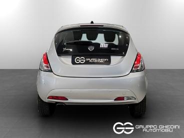 LANCIA CERTIFIED Lancia Ypsilon Iii 2021 1.0 Firefly Hybrid Gold S And S 70cv Usata - City Car Ibrido Grigio - Bologna - 2440917_5