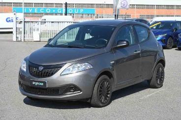 LANCIA CERTIFIED Lancia Ypsilon 1.0 Firefly S And S Hybrid Silver Usata - City Car Ibrido Grigio - Carmagnola - 2441316_1