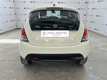 LANCIA CERTIFIED Lancia Ypsilon 1.0 Firefly 70cv S&s Hybrid Silver Usata - City Car Ibrido Bianco - Roma - 2442460_5